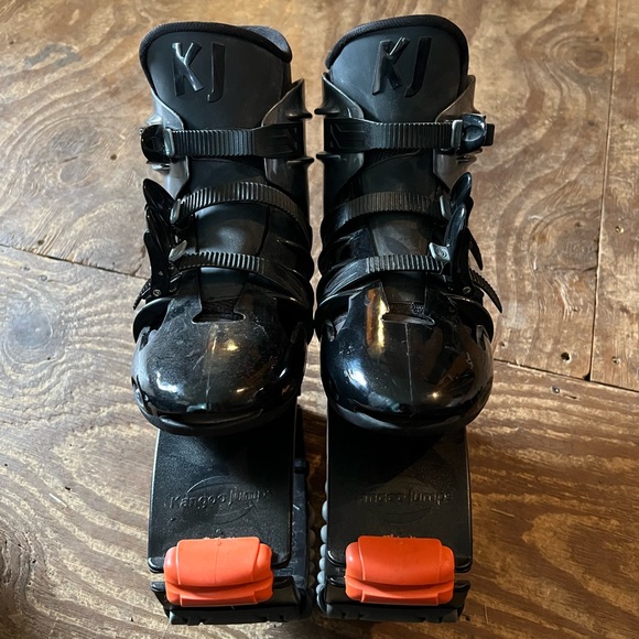 They are size large kangoo jumps. Only been used once it twice. - Picture 3 of 7